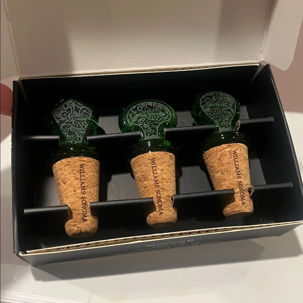 Williams Sonoma Heritage Collection Bundle, Wine Stoppers and Foil Cutter